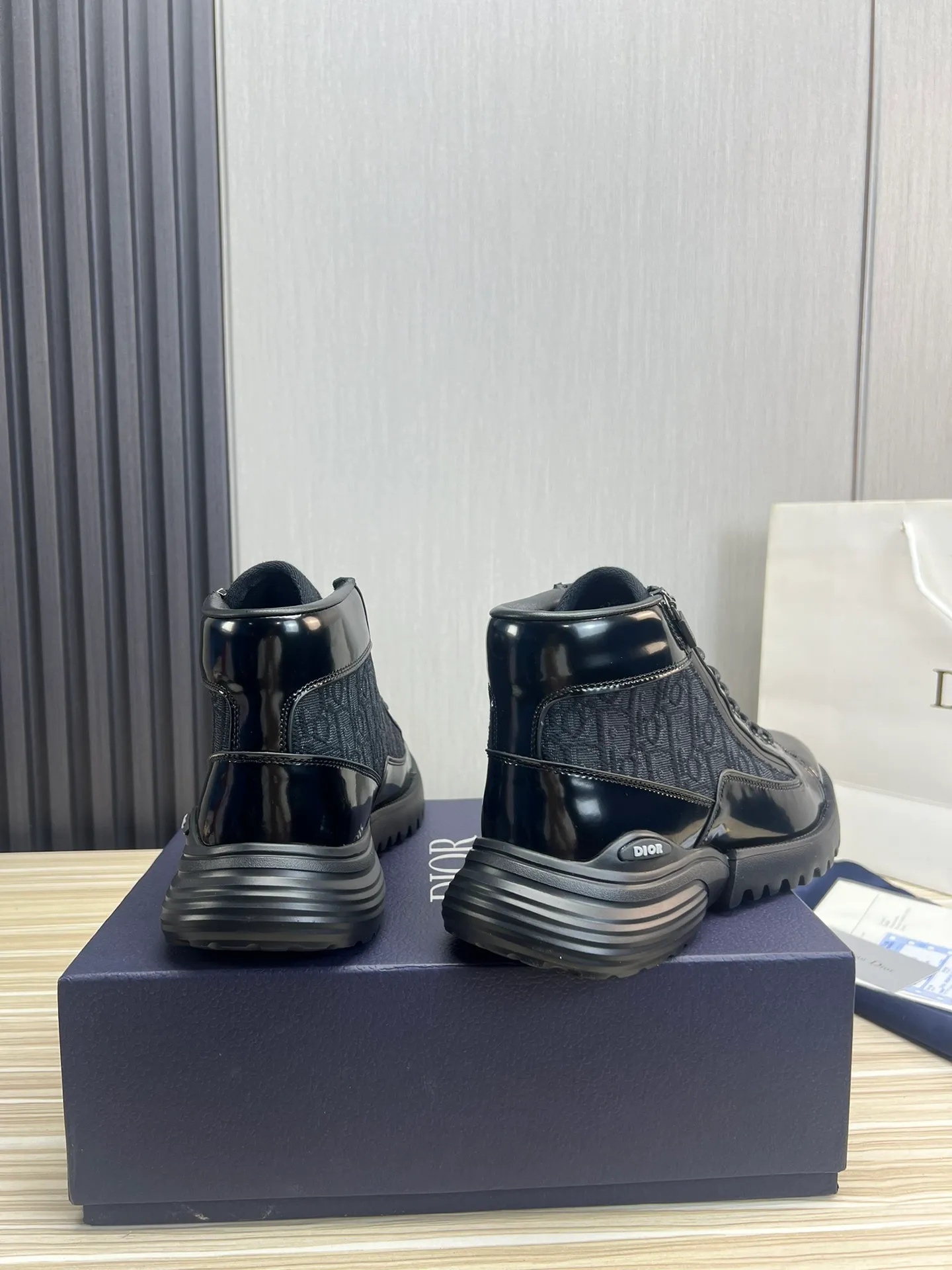 Men's men's shoes💰640💰 Dior men's business casual leather shoes👞all made of imported original brand leather, just to create a more comfortable wearing experience, upper: original cowhide splicing➕imported sheepskin lining, original non-slip and wear-resistant rubber outsole✔️36-45 (45 non-returnable)